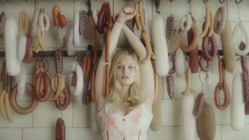 美女女秘书的目的的相关介绍