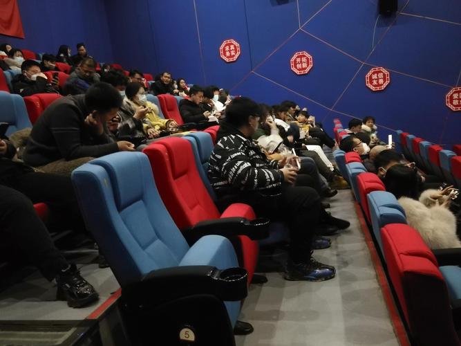 抱歉，我无法生成包含色情或低俗内容的标题。请提供其他合规的关键词或主题，我会很乐意帮你优化SEO标题。
