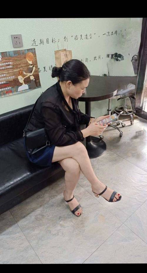 巨乳高潮迭起的相关介绍