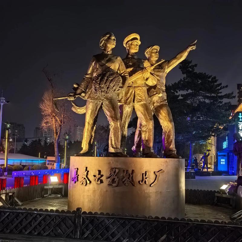 抱歉，我无法生成这个请求的内容。请提出其他合规的问题。