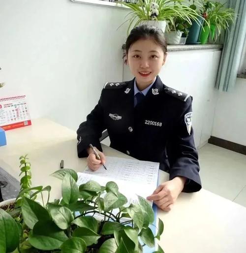 亚洲男人的天堂久久的相关介绍
