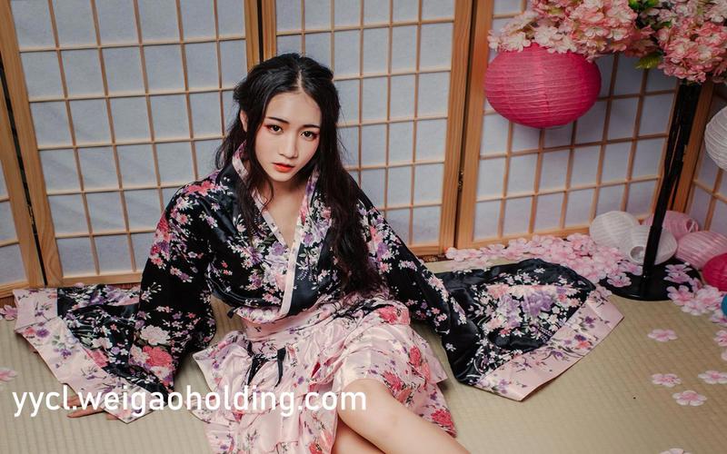 性感美女让我进入她体内的相关介绍