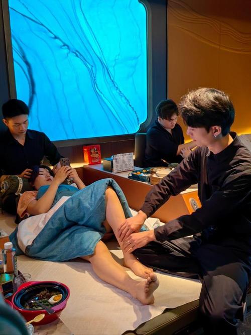 精品人妻少妇一区二区aⅴ的相关介绍