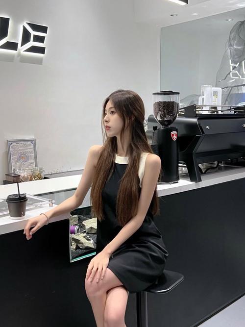 在线熟妇av的相关介绍